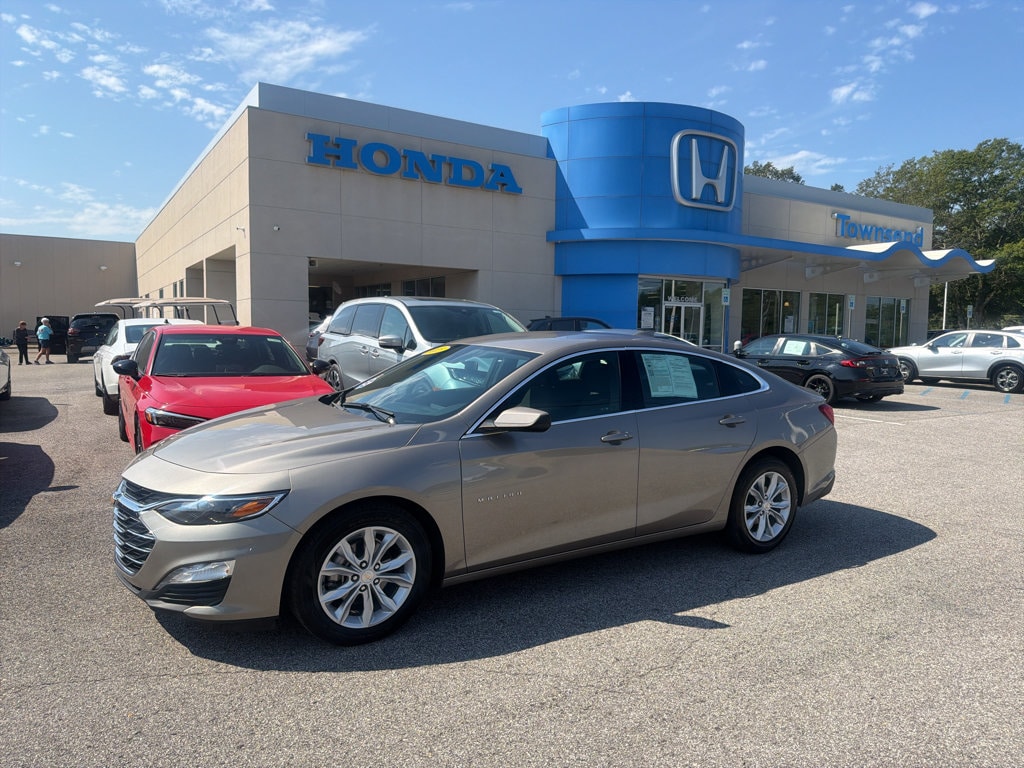 Used 2025 Chevrolet Malibu 1LT Sedan