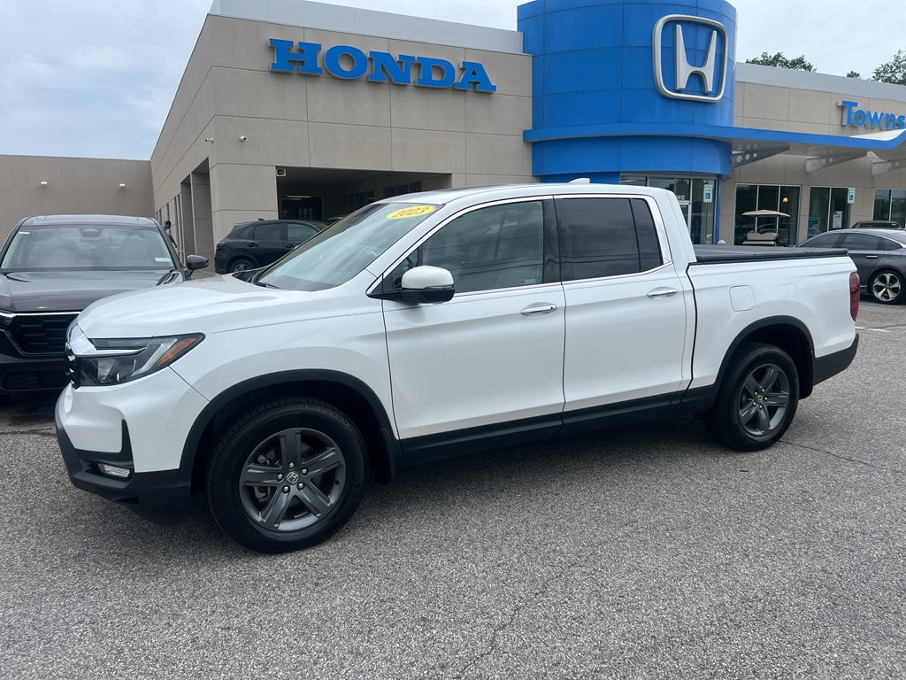 2023 Honda Ridgeline RTL-E AWD's photo