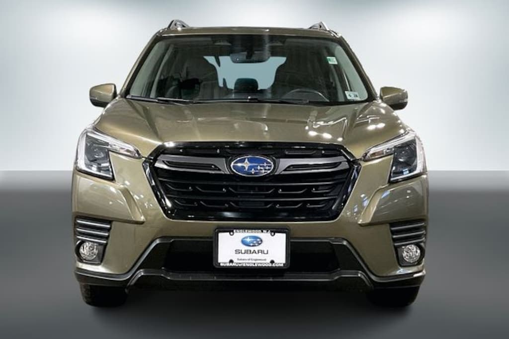 Used 2023 Subaru Forester Limited SUV