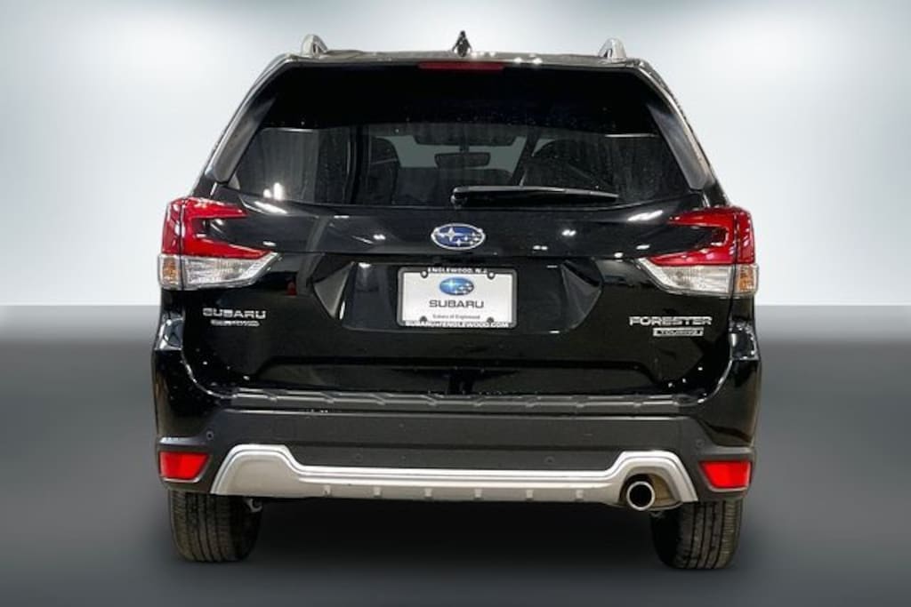 Used 2023 Subaru Forester Touring SUV