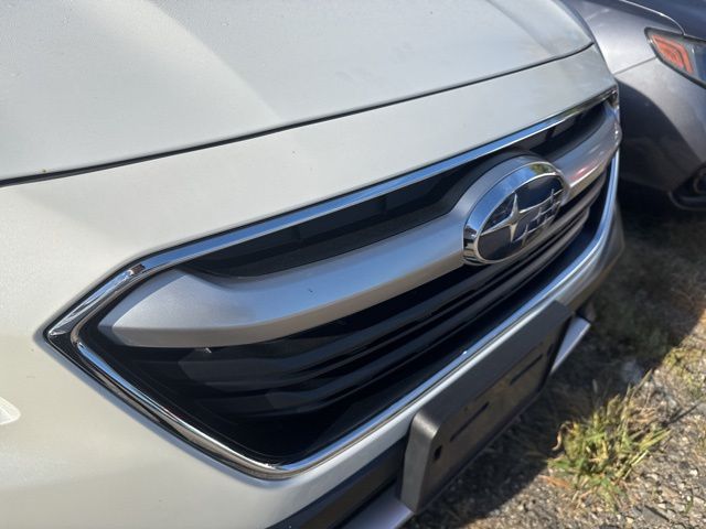 2022 Subaru Outback Limited photo 3
