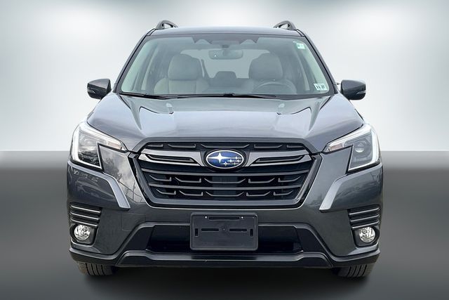 Used 2022 Subaru Forester Limited with VIN JF2SKAPC3NH520535 for sale in Englewood, NJ