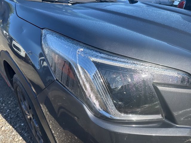 2022 Subaru Forester Sport photo 2