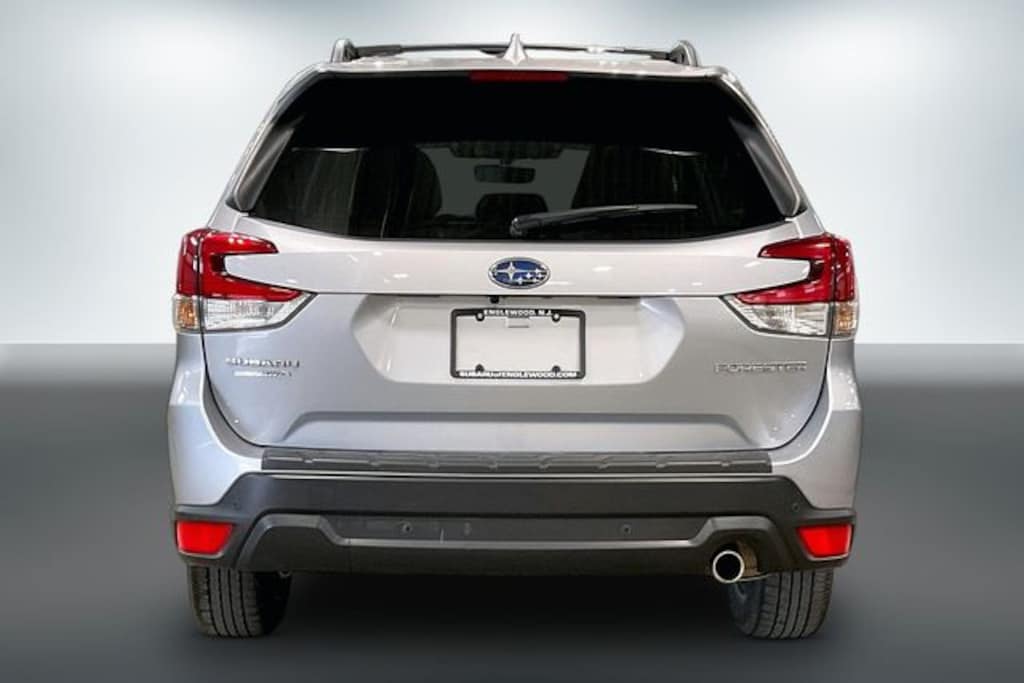Used 2023 Subaru Forester Limited SUV