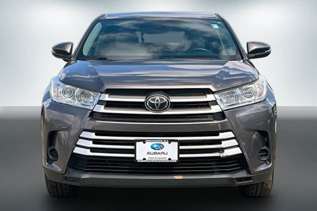 Used 2019 Toyota Highlander LE SUV