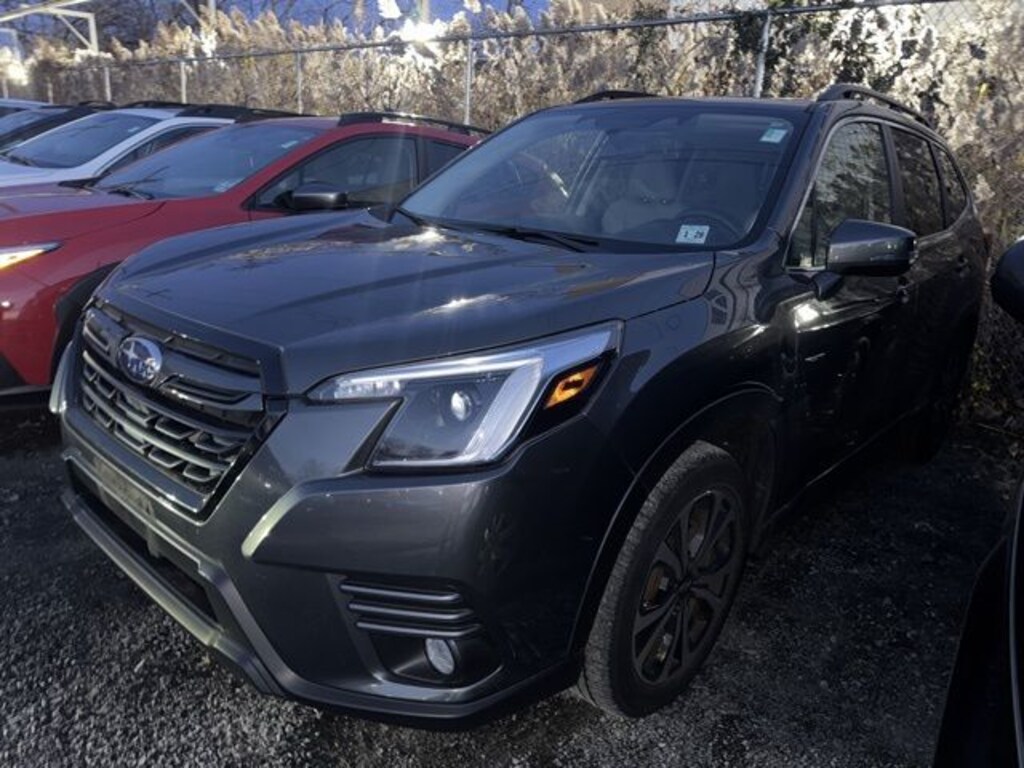 Used 2023 Subaru Forester Limited SUV