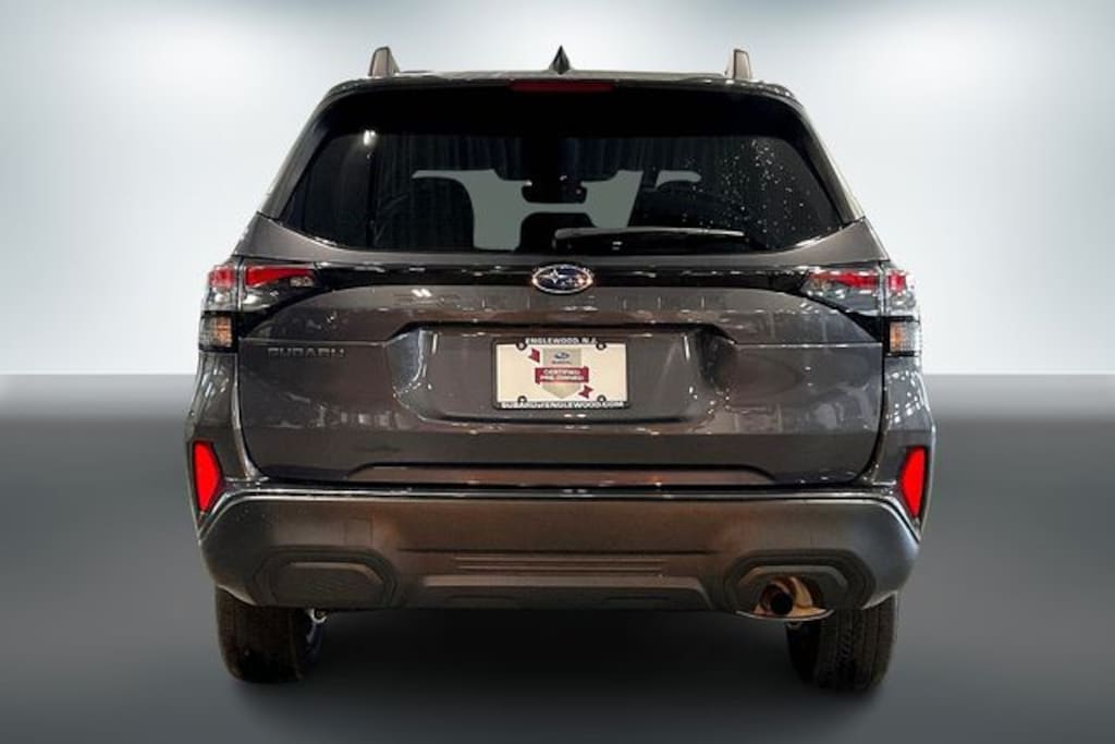Used 2025 Subaru Forester Premium SUV