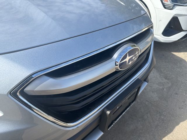 2021 Subaru Outback Limited XT photo 3