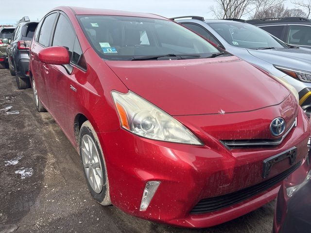 2014 Toyota Prius v Five