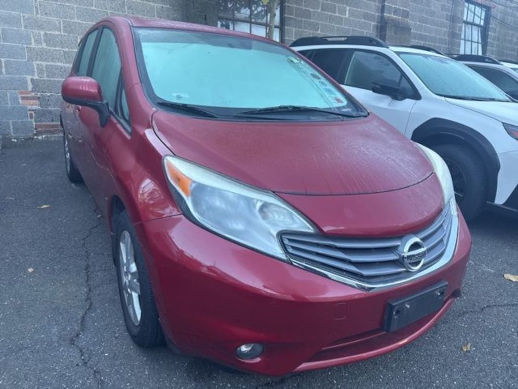 Used 2014 Nissan Versa Note SV Hatchback