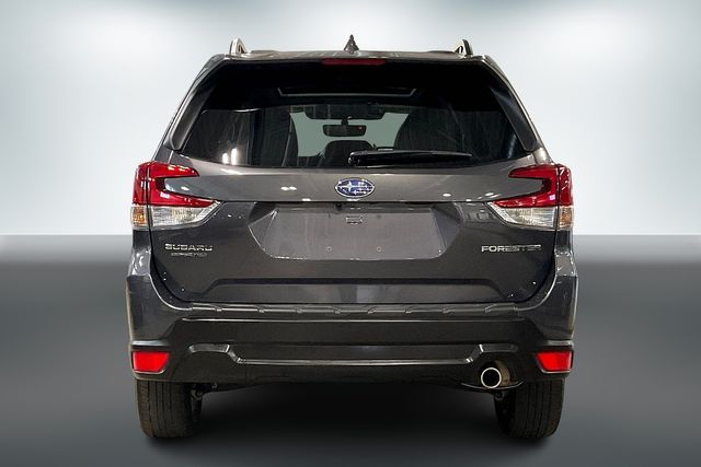 2023 Subaru Forester Limited photo 2