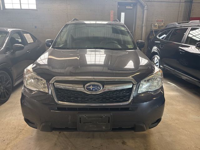 2016 Subaru Forester 2.5i Premium photo 4