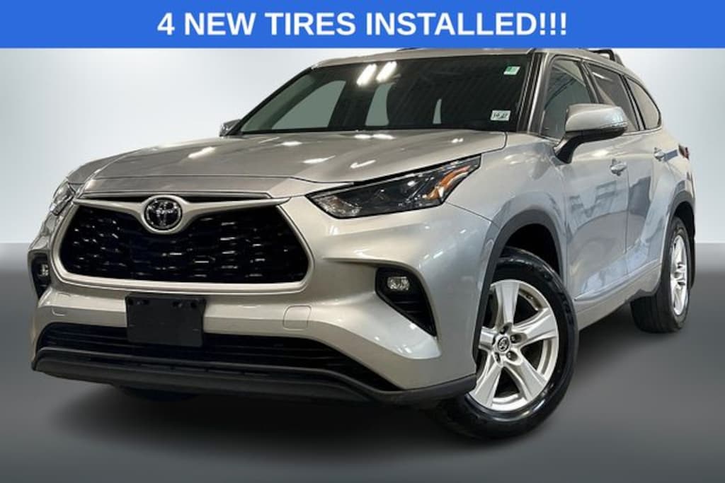 Used 2022 Toyota Highlander LE SUV