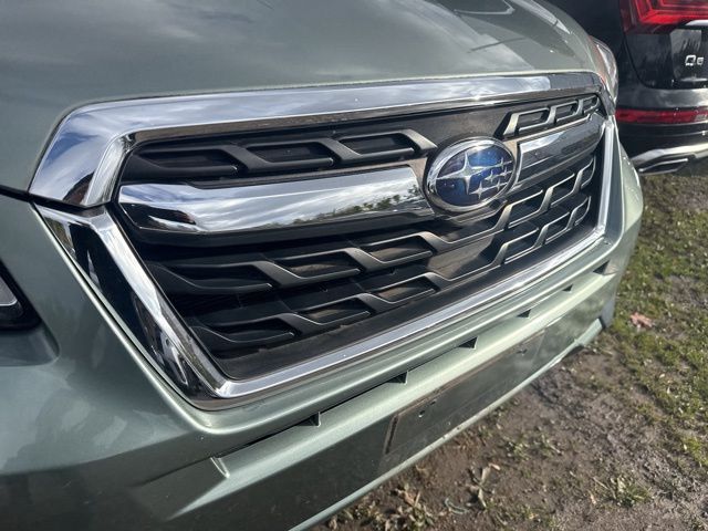 2018 Subaru Forester 2.5i Limited photo 3