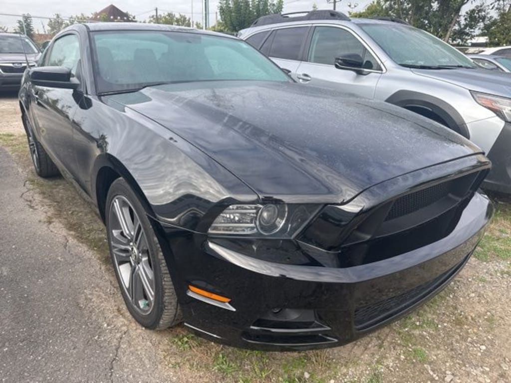 Used 2014 Ford Mustang V6 Coupe