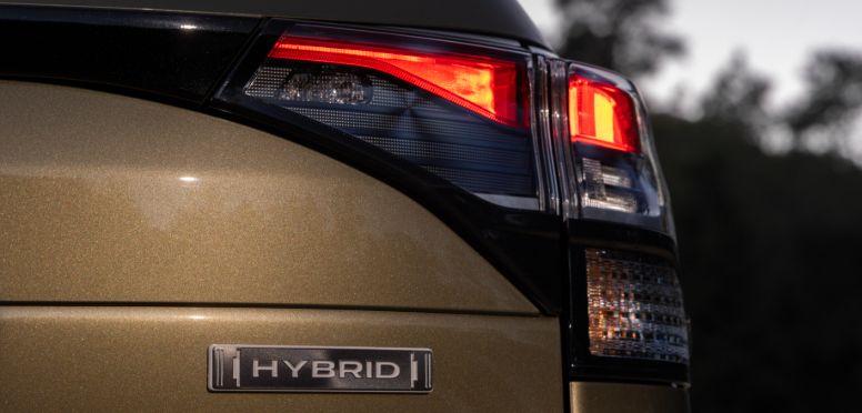 2025_Subaru_ForesterHybrid_08%20(1).jpg