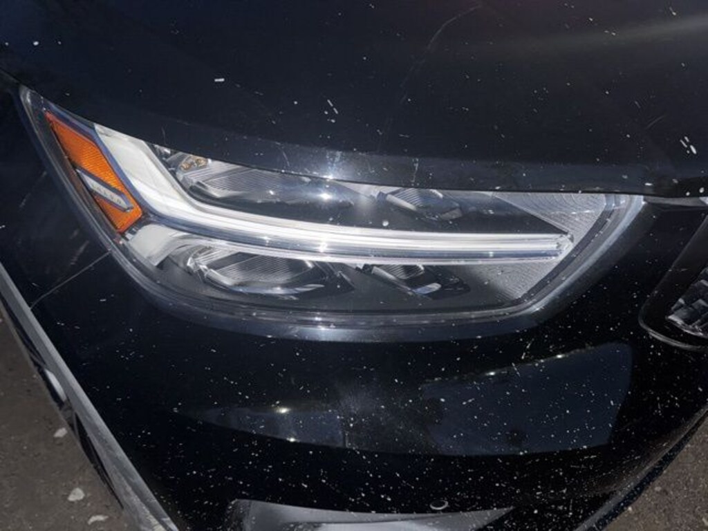 Used 2022 Volvo XC40 R-Design SUV