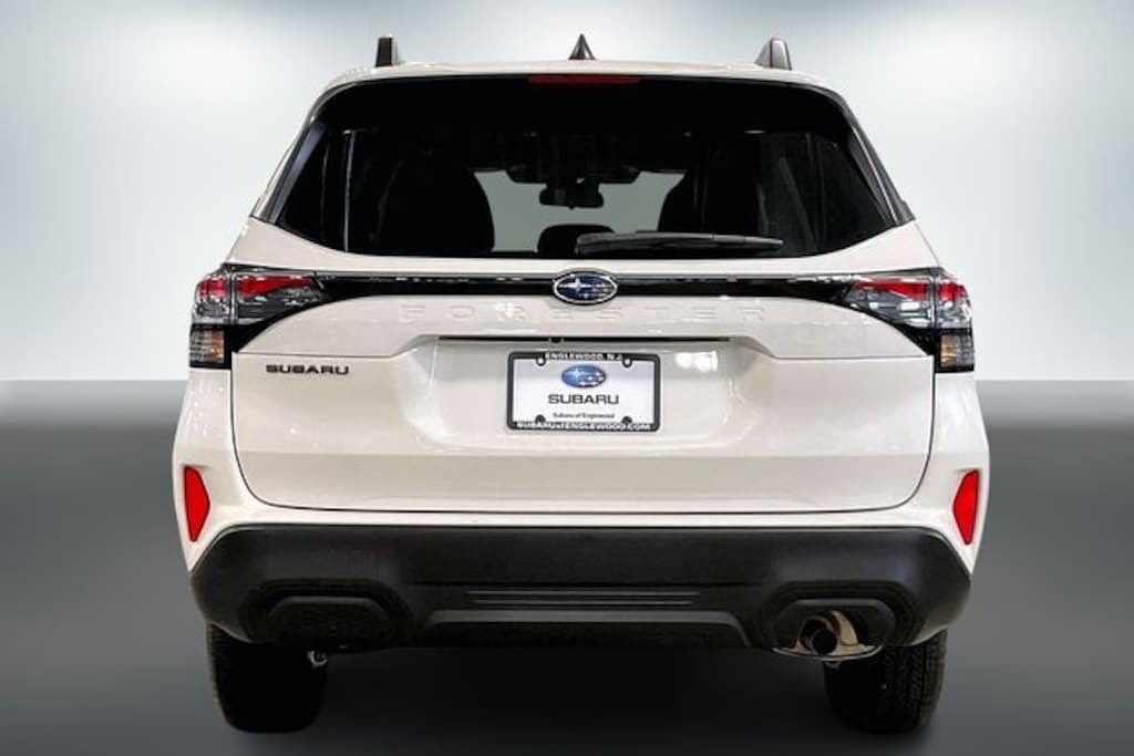 Used 2025 Subaru Forester Premium SUV