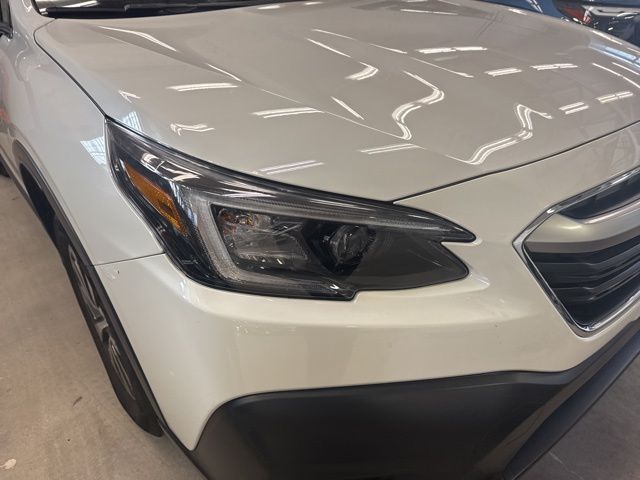 2022 Subaru Outback Premium photo 2