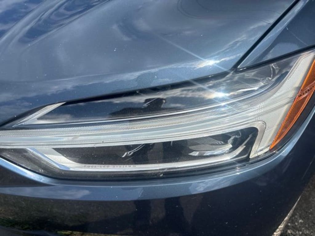 Used 2020 Volvo XC60 T6 Momentum SUV