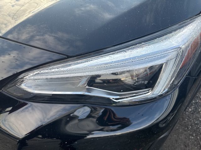 2023 Subaru Crosstrek Limited photo 2