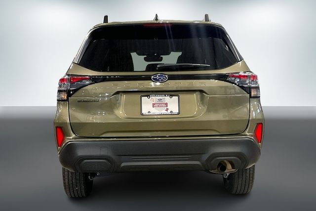 2025 Subaru Forester Premium photo 4