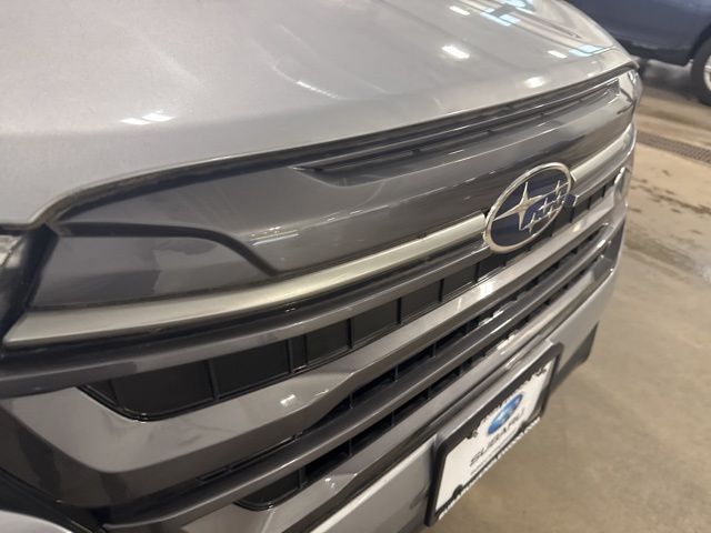 2025 Subaru Forester Premium photo 3