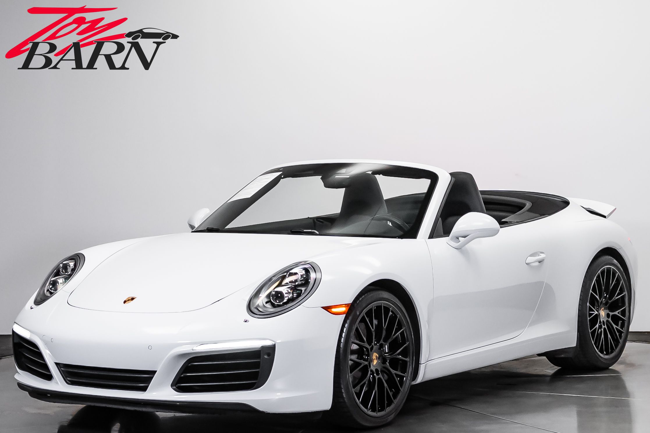 2017 Porsche 911 Carrera 4 Cabriolet's photo