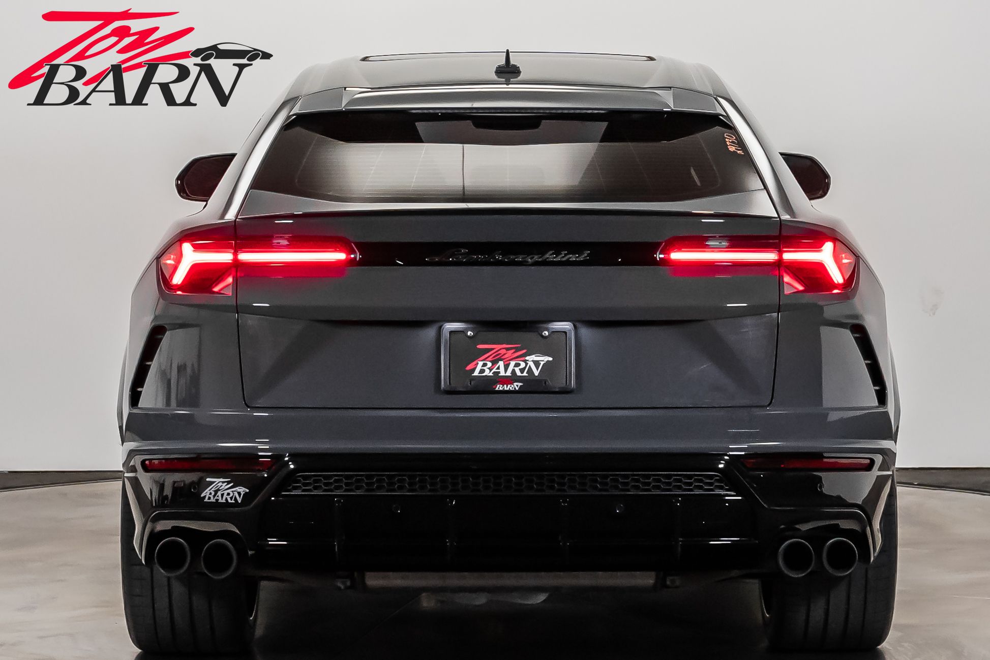 2021 Lamborghini Urus photo 4