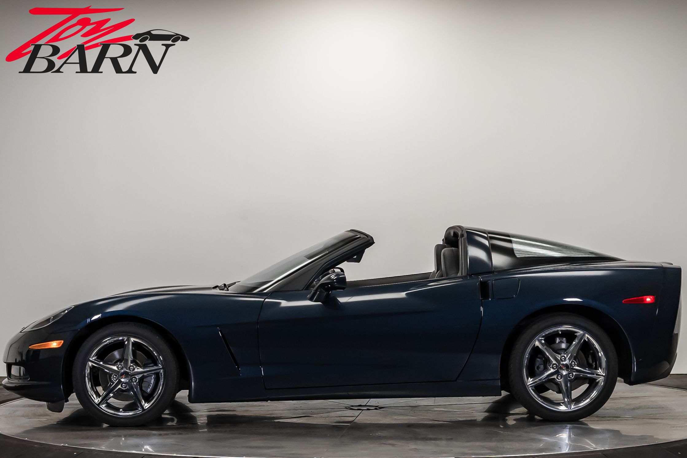 2013 Chevrolet Corvette 1LT Coupe photo 2