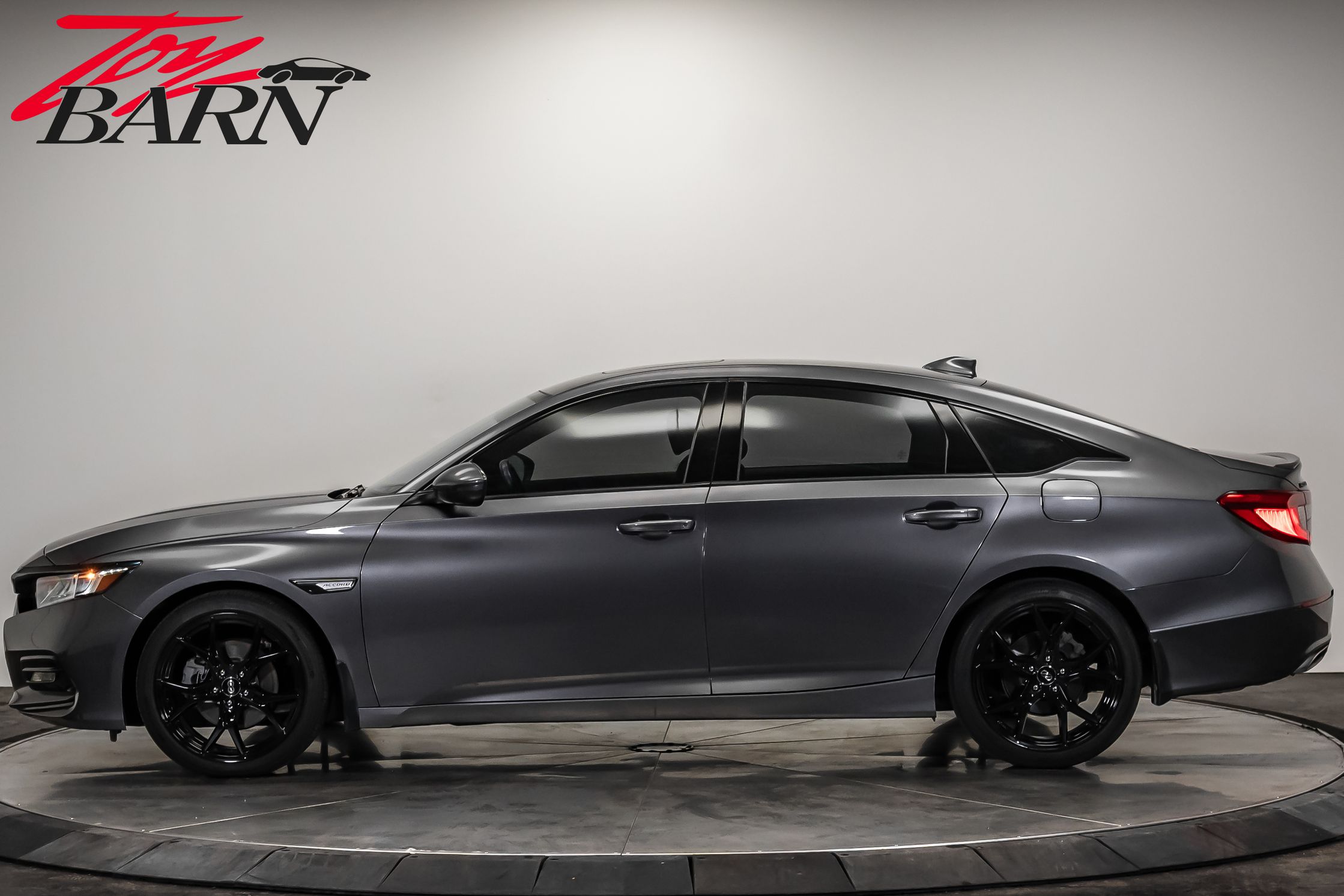 2019 Honda Accord Sport 2.0T photo 2