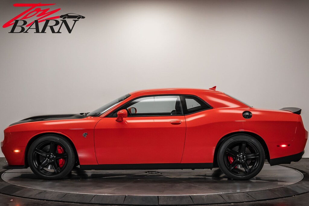 Used 2017 Dodge Challenger SRT Hellcat Coupe