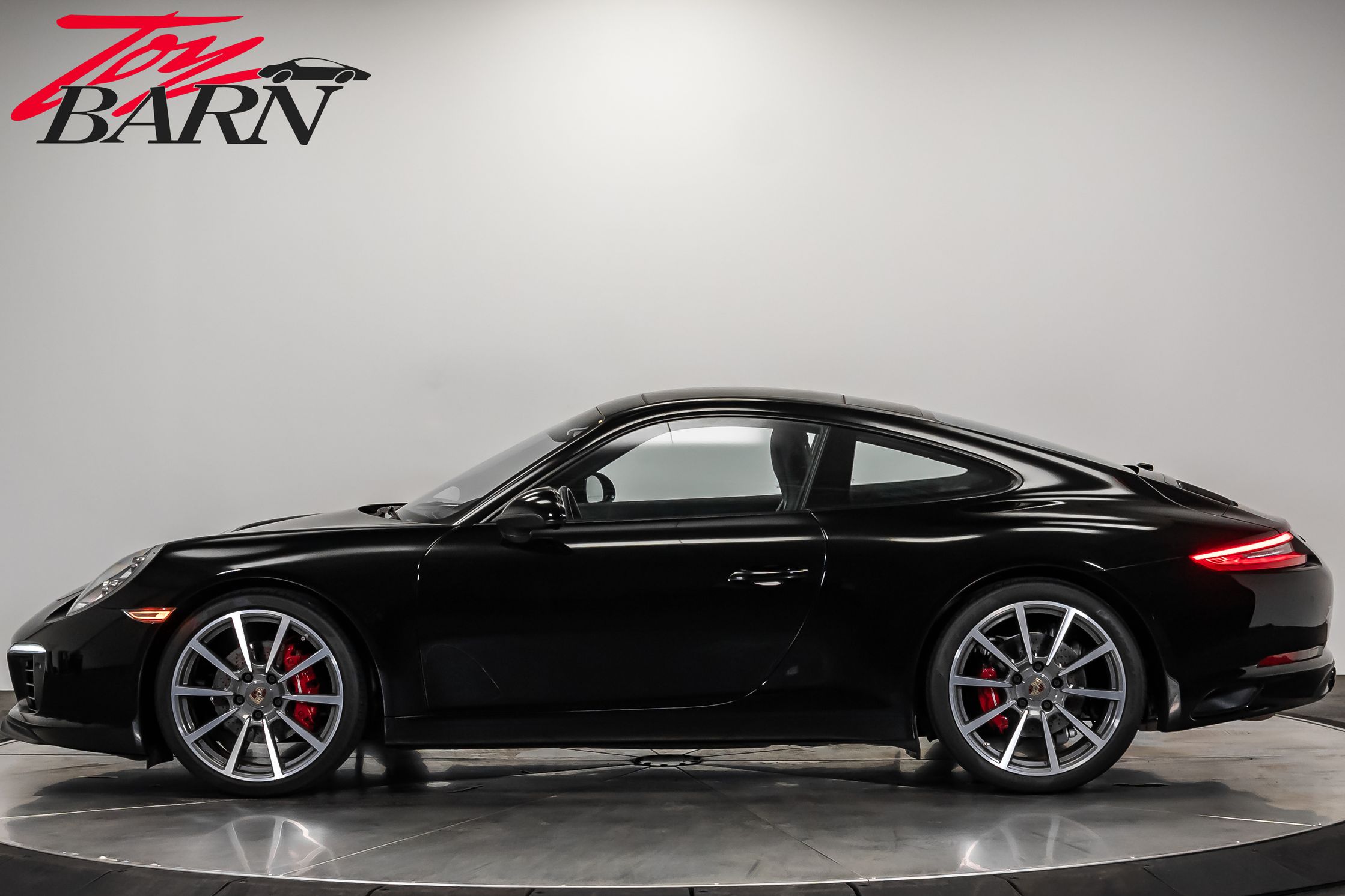 2018 Porsche 911 photo 2
