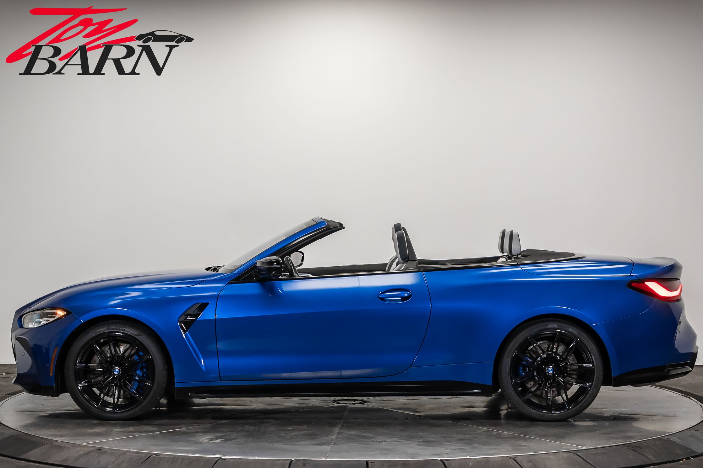 2022 Bmw M4 Competition xDrive Convertible photo 2