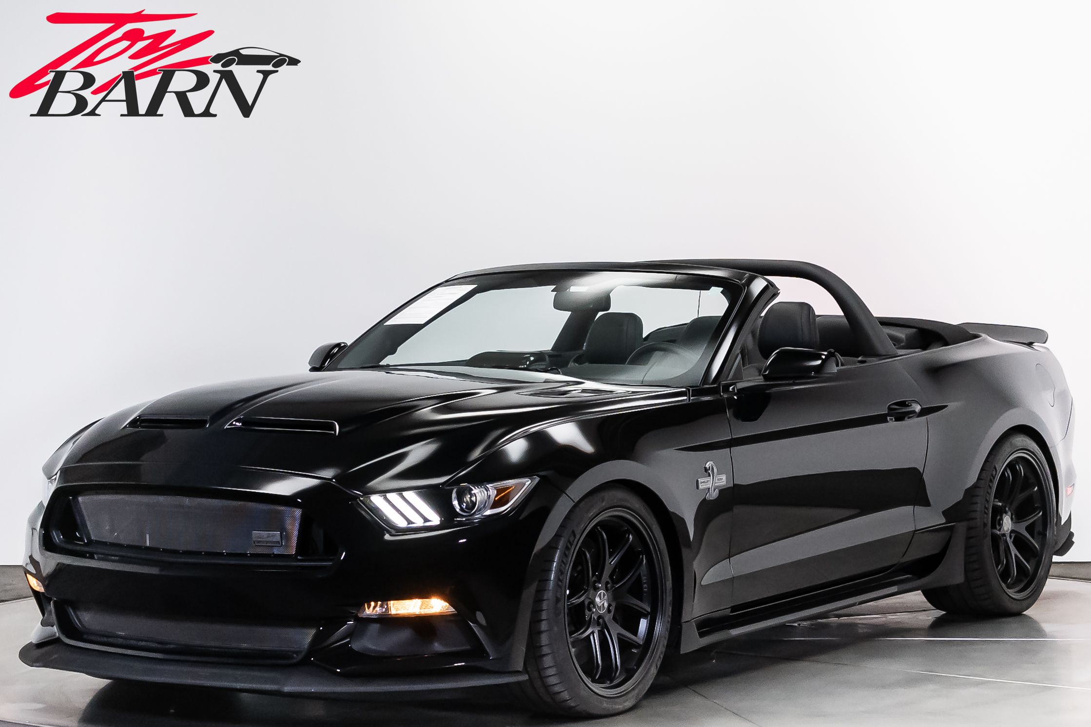 2017 Ford Mustang GT Convertible Premium's photo