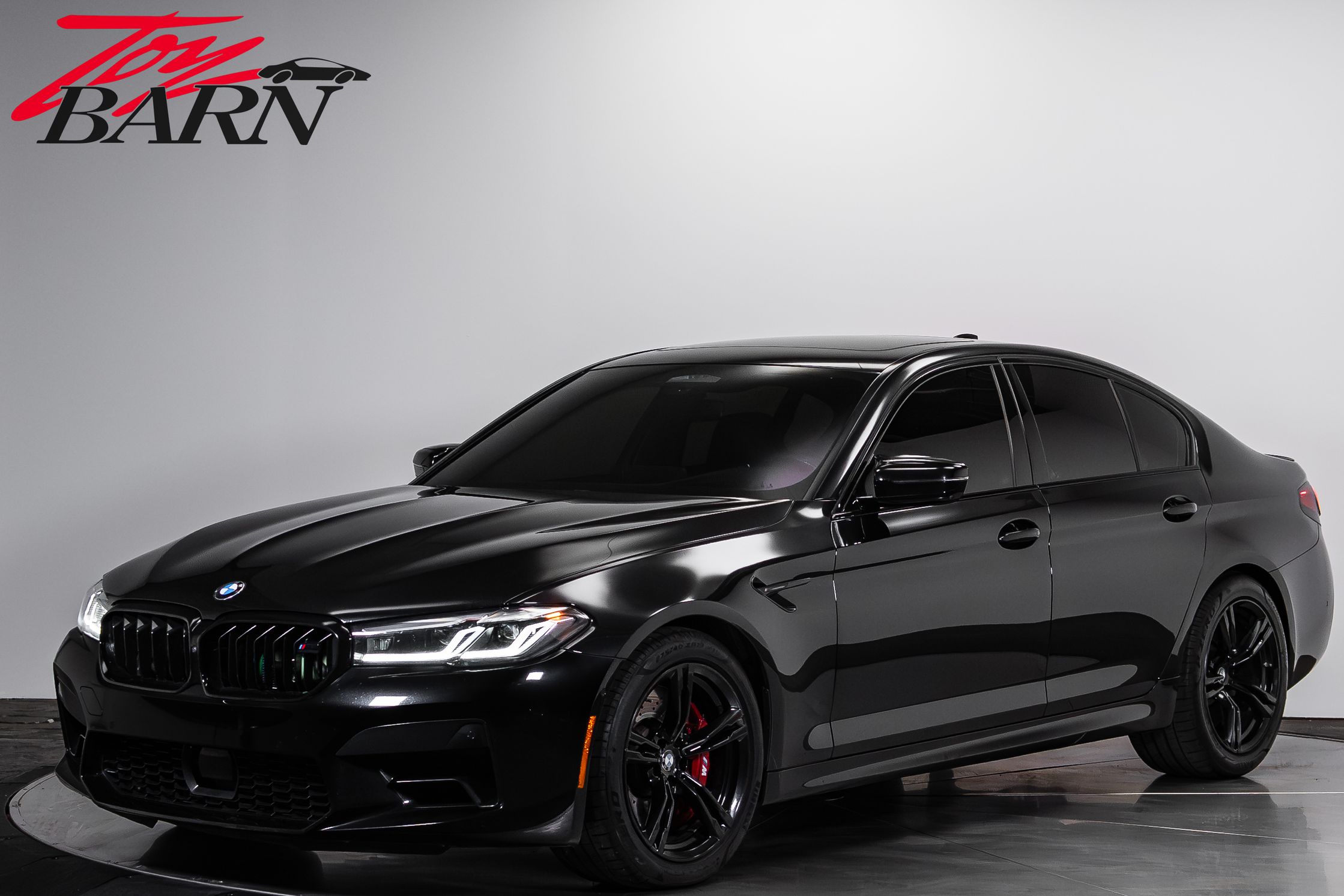 2022 BMW M5 -'s photo