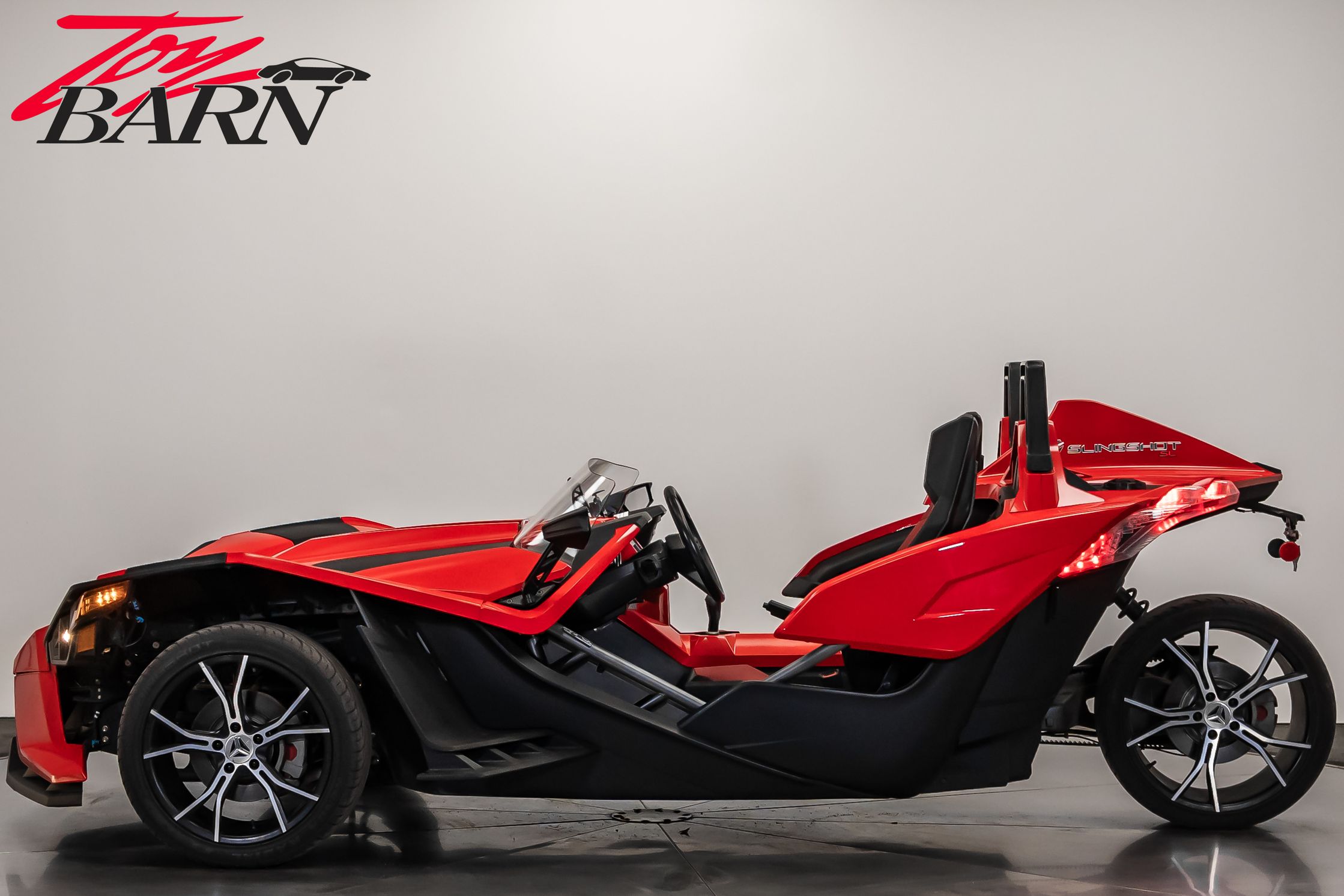 2015 Slingshot Slingshot Open Cab photo 2