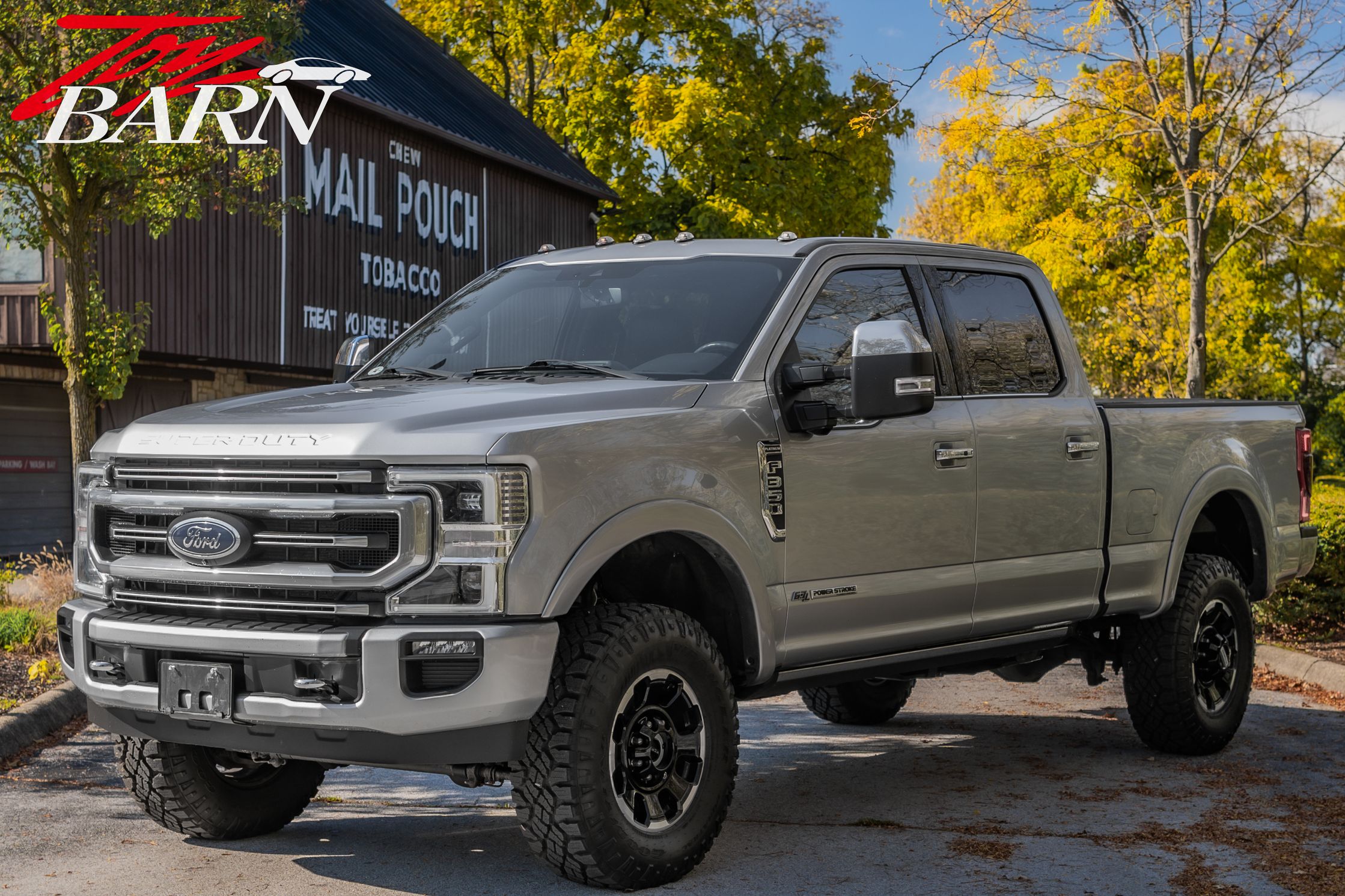 2022 Ford F-350 Super Duty Platinum's photo