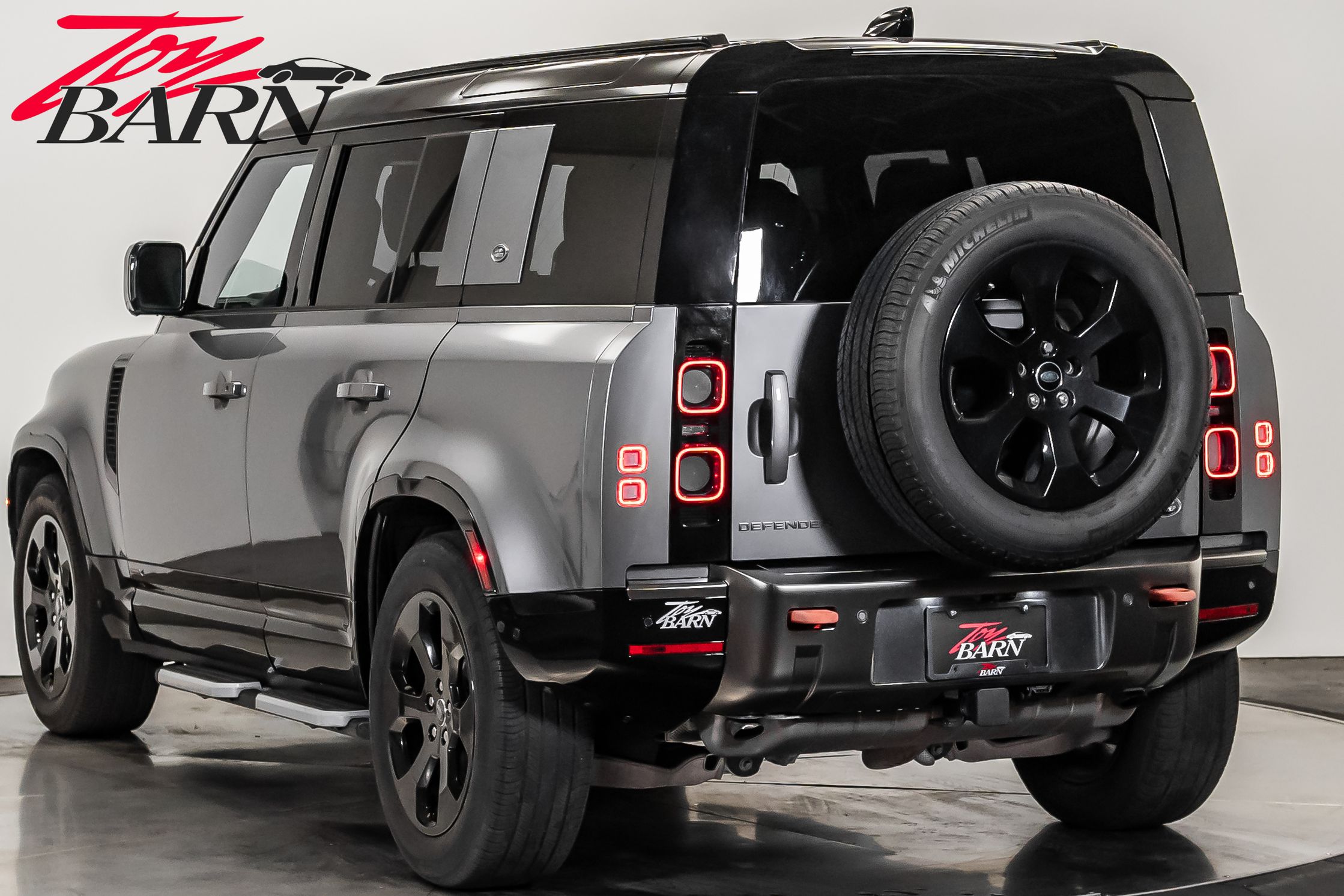 2020 Land Rover Defender 110 X photo 3
