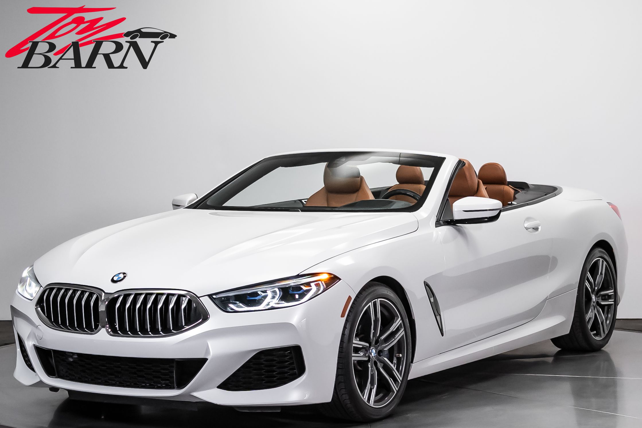 2022 BMW 8 Series 840i Convertible's photo
