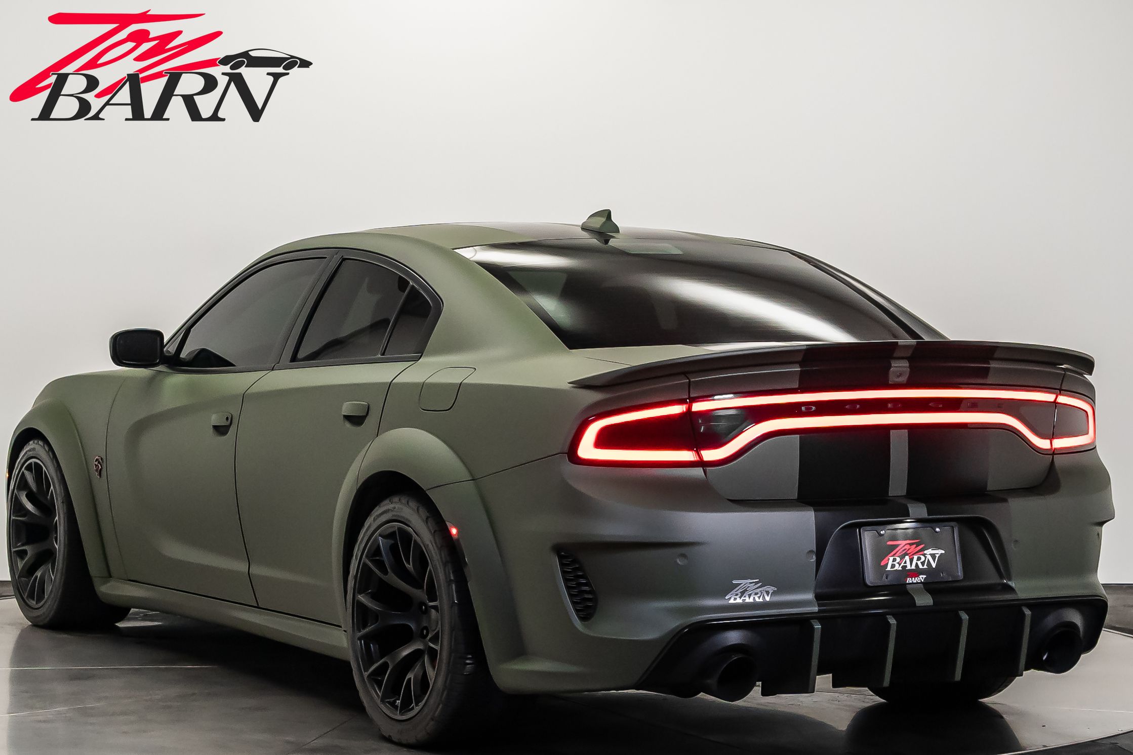 2021 Dodge Charger SRT8 Hellcat Redeye Widebody photo 3