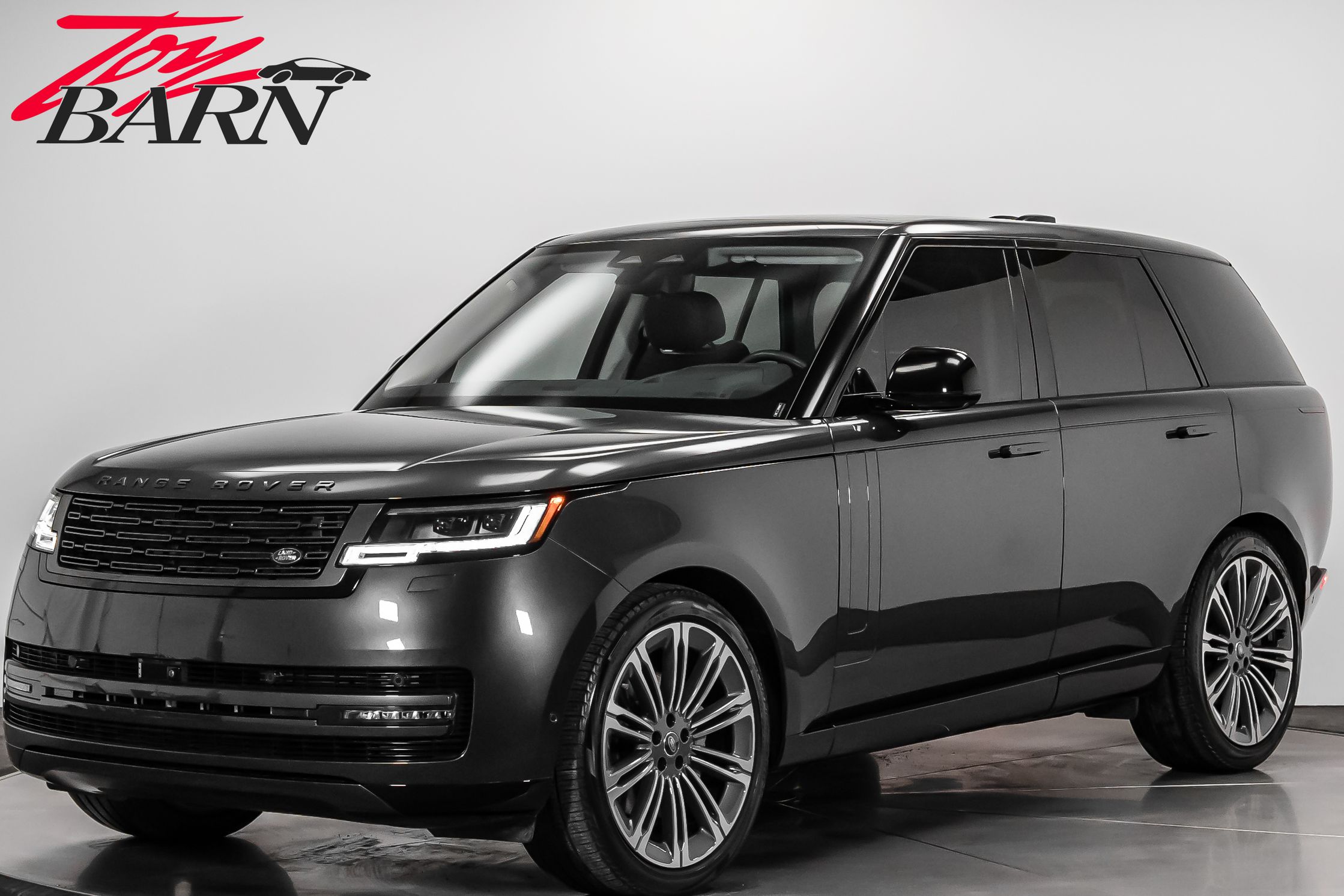 2024 Land Rover Range Rover SE's photo