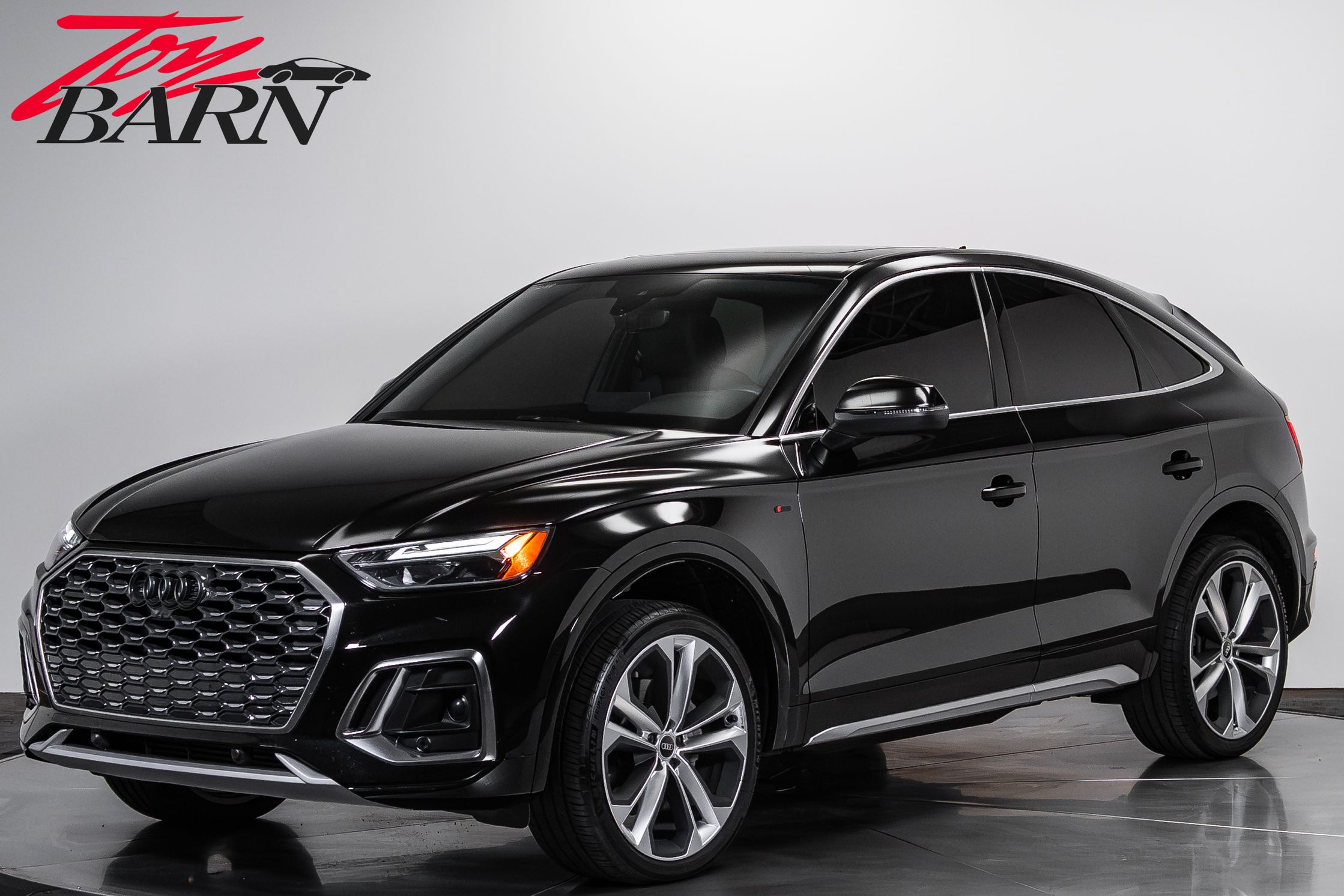 2021 Audi Q5 Sportback 45 Premium Plus's photo