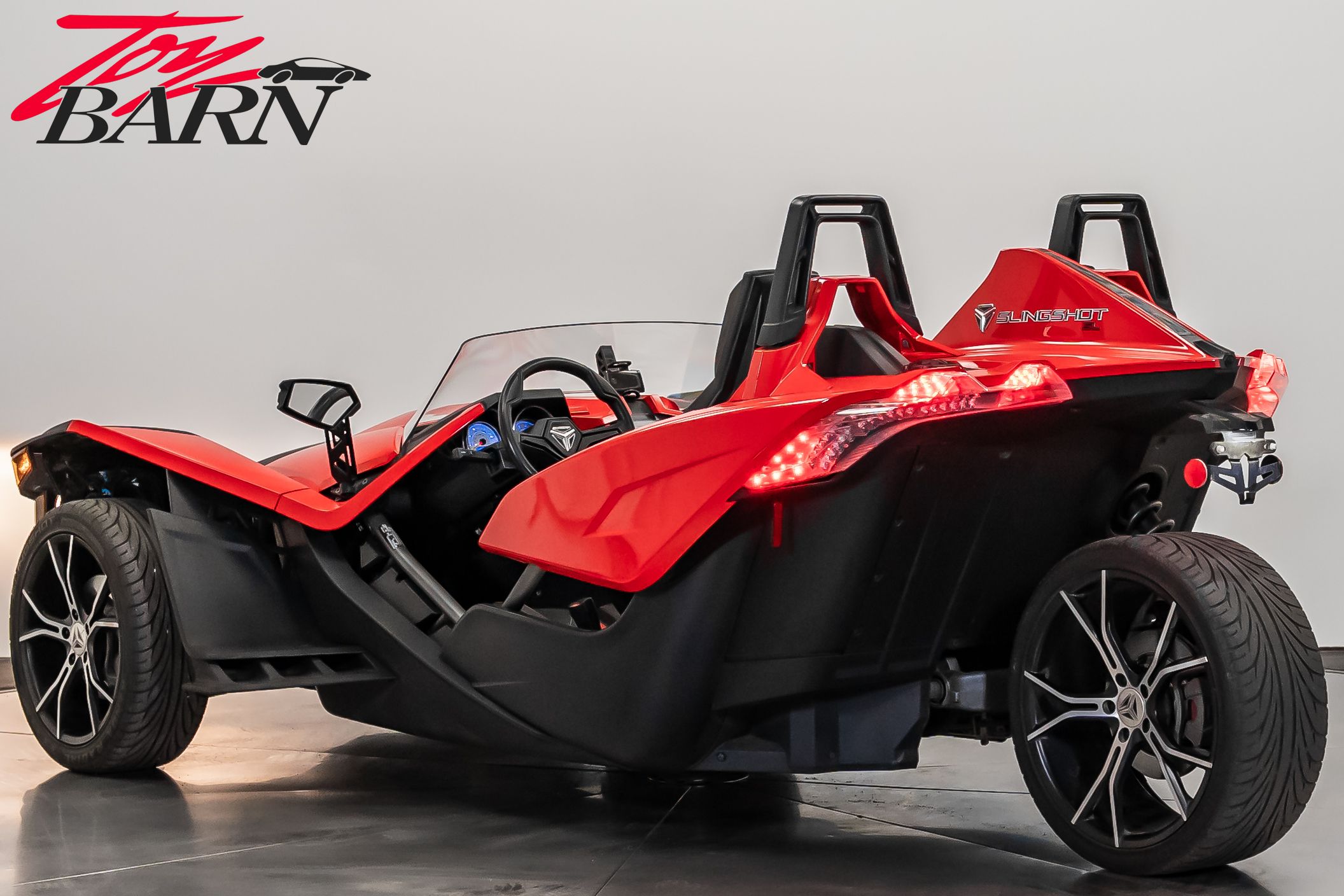 2015 Slingshot Slingshot Open Cab photo 3