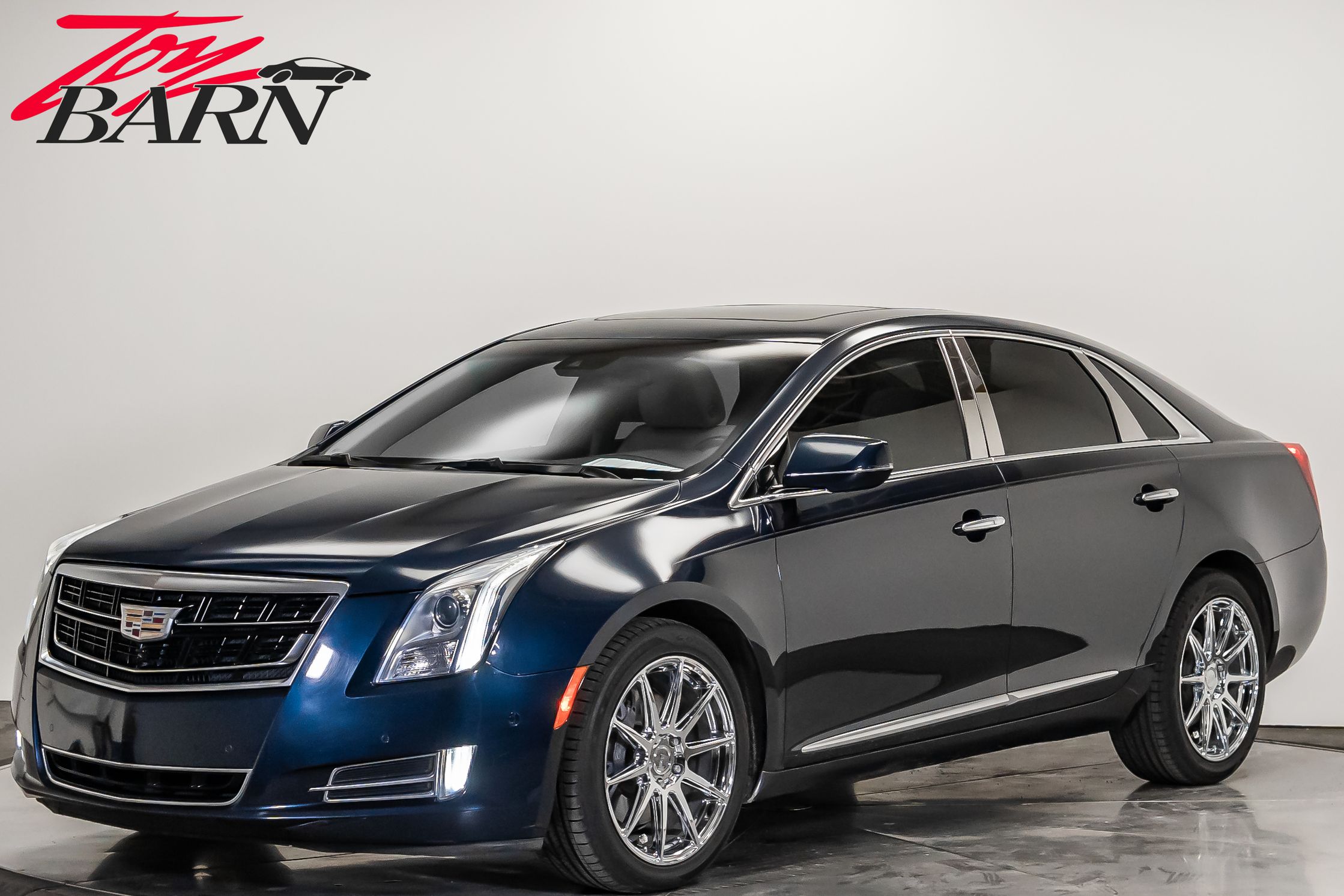 2016 Cadillac XTS Luxury Collection's photo
