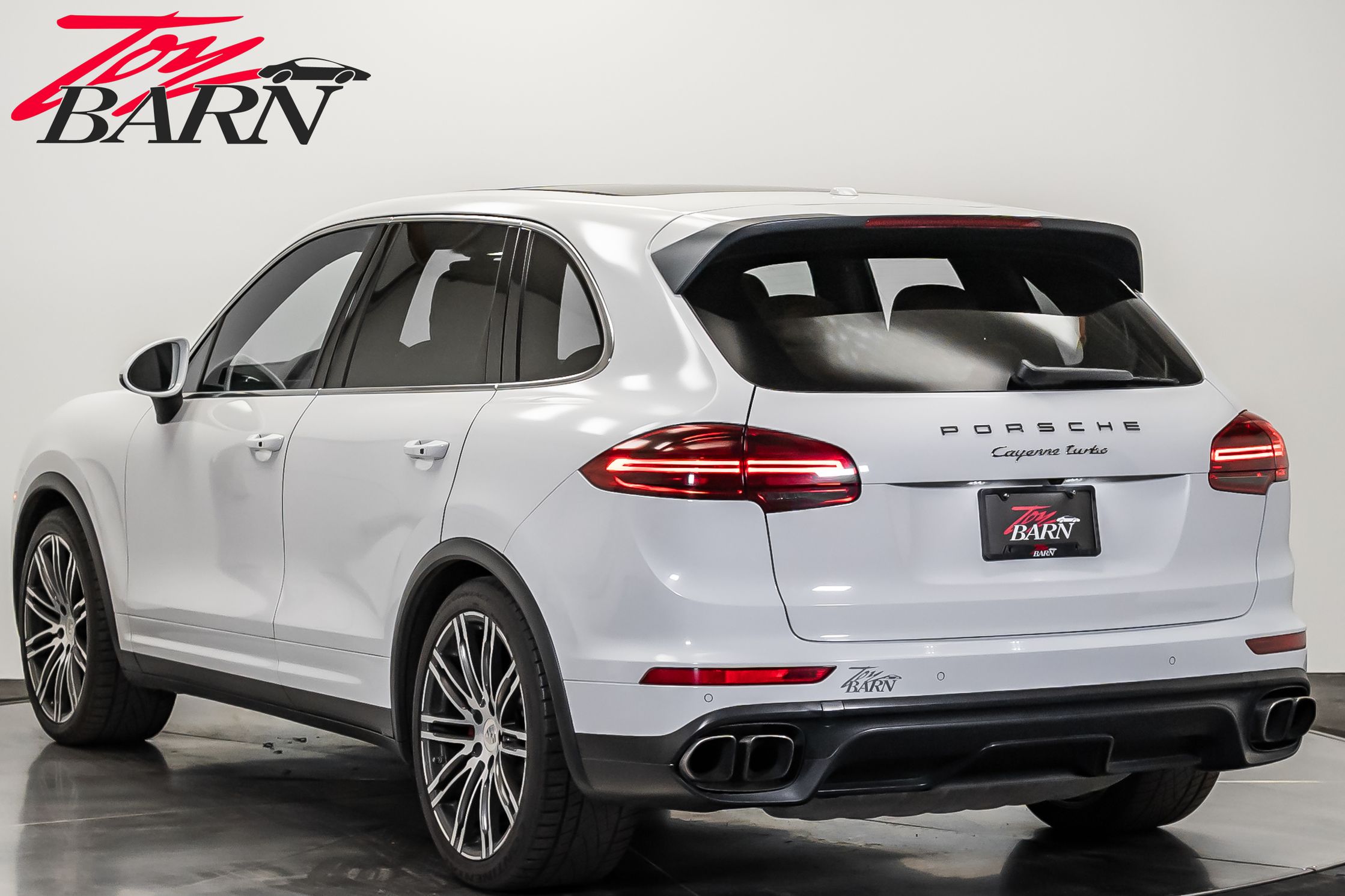 2018 Porsche Cayenne Turbo photo 3