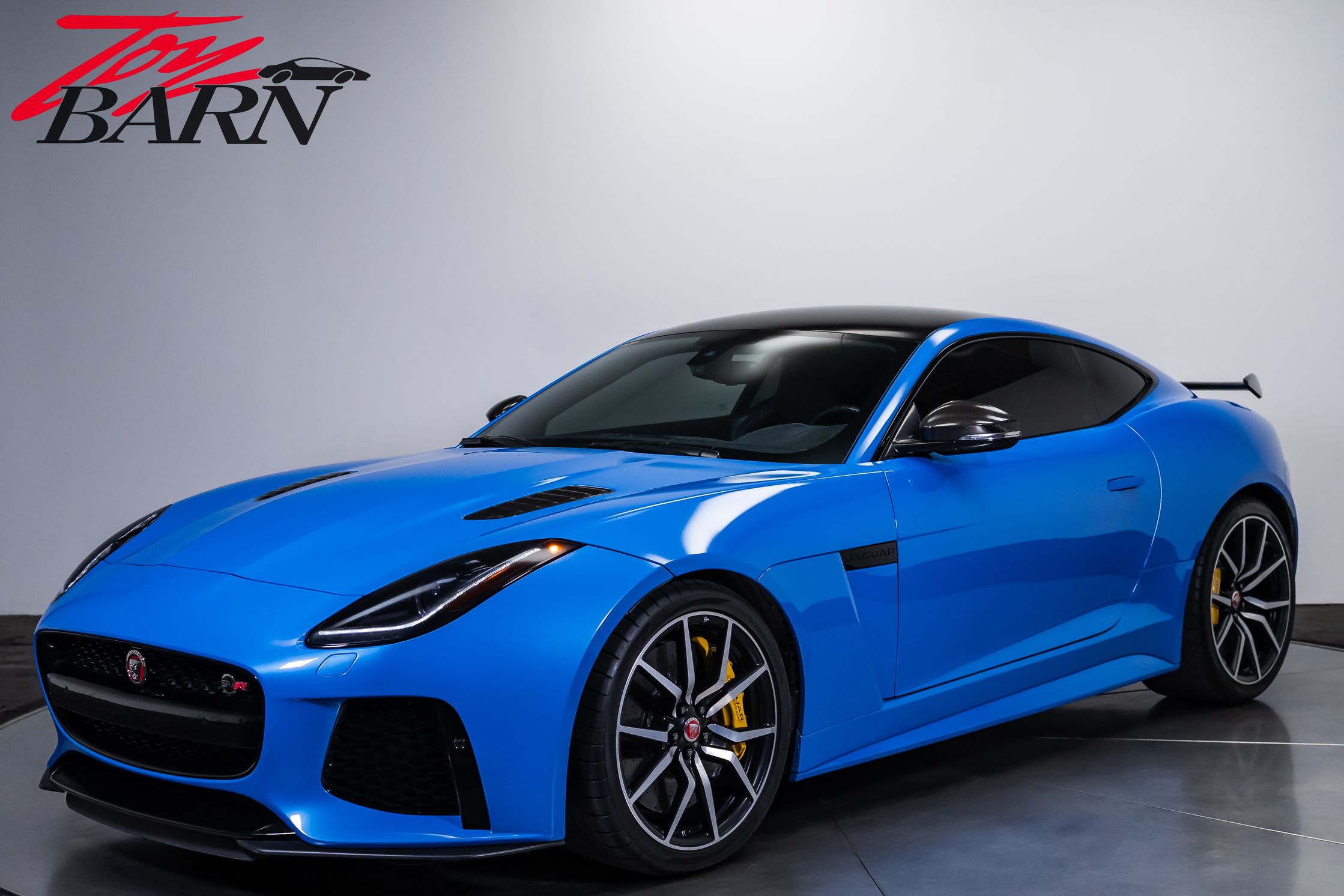 2017 Jaguar F-TYPE SVR Coupe's photo