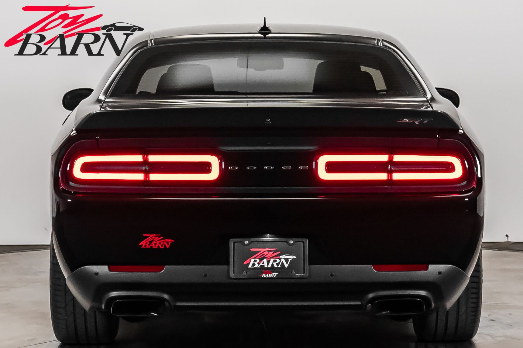 2015 Dodge Challenger SRT8 Hellcat photo 3