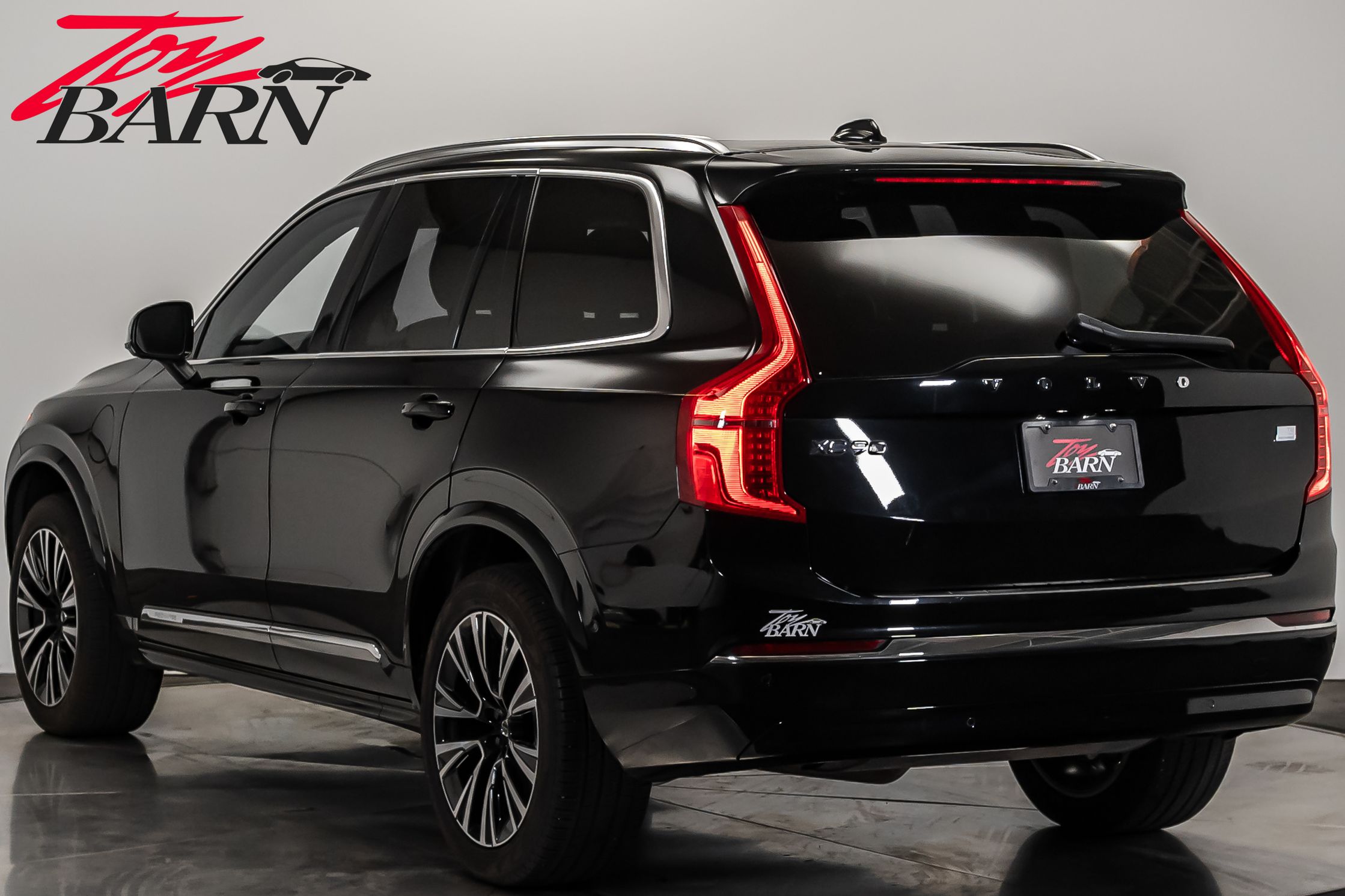 2024 Volvo XC90 T8 Plus photo 3