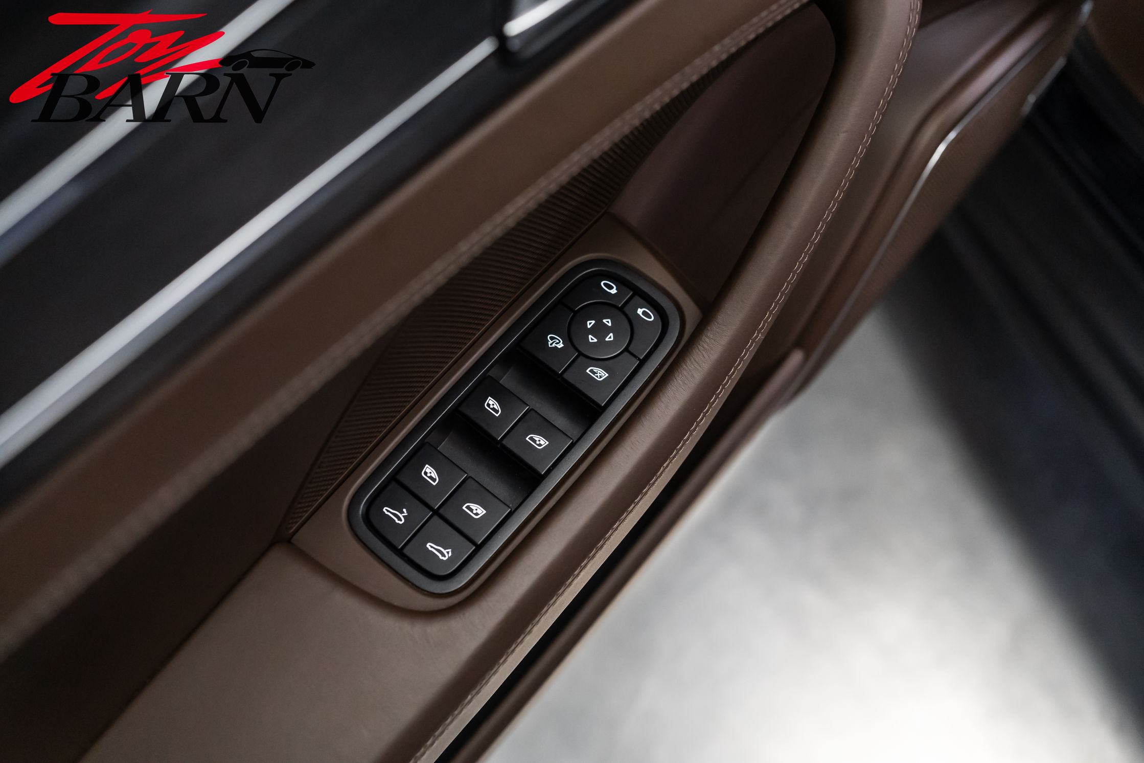 2022 Porsche Panamera Platinum Edition - Photo 20